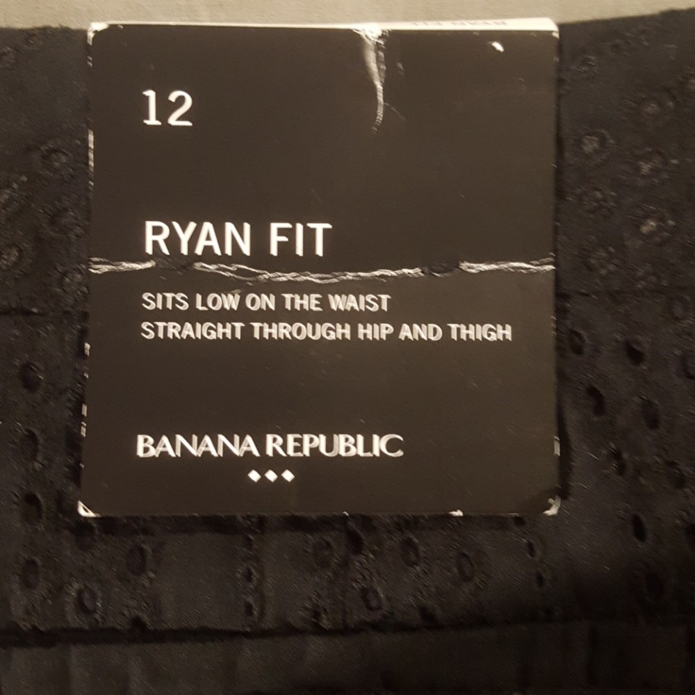 Short eyelet black